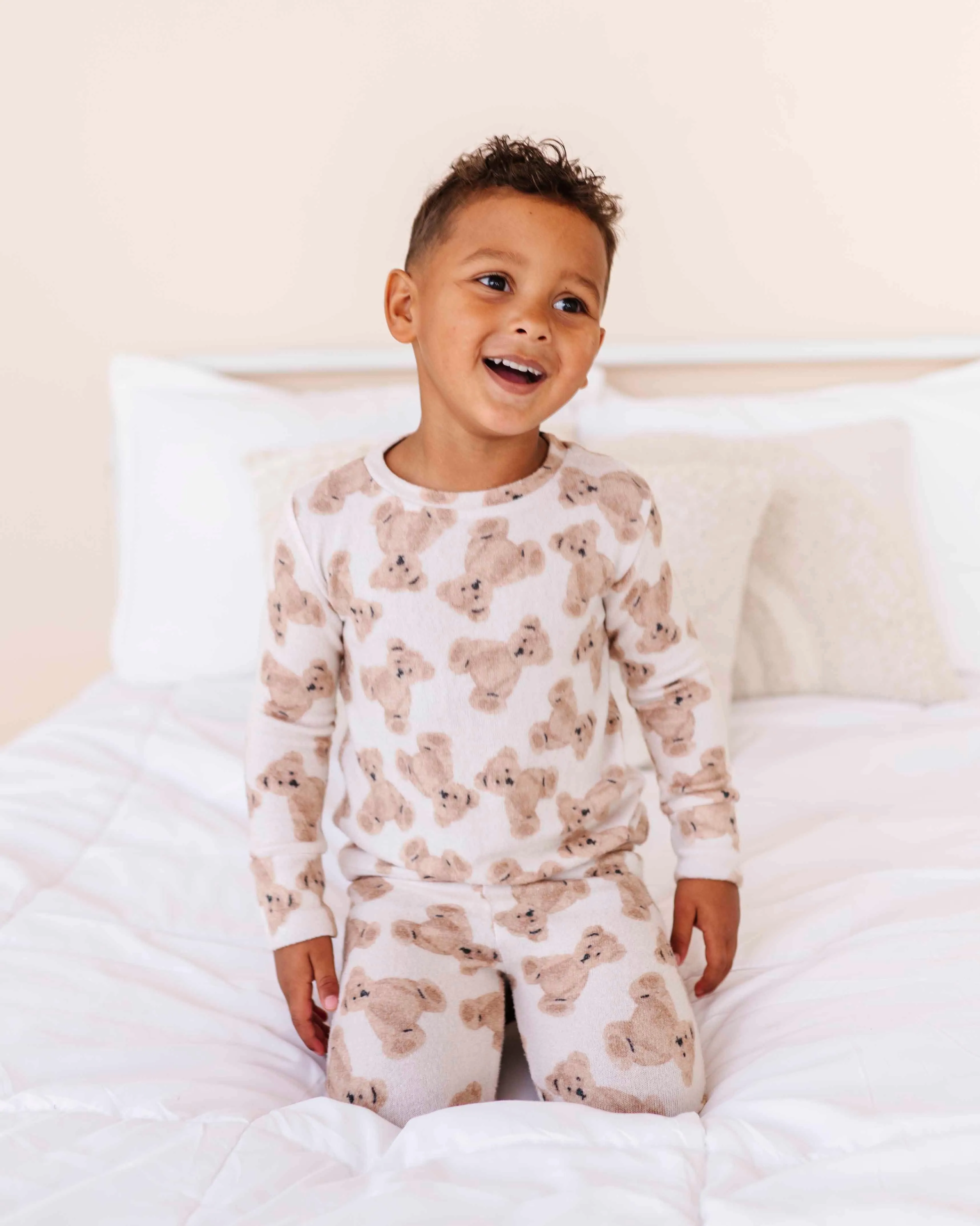 Bear Hugs Two-Piece Pajama Set - Cloud Plush Bamboo