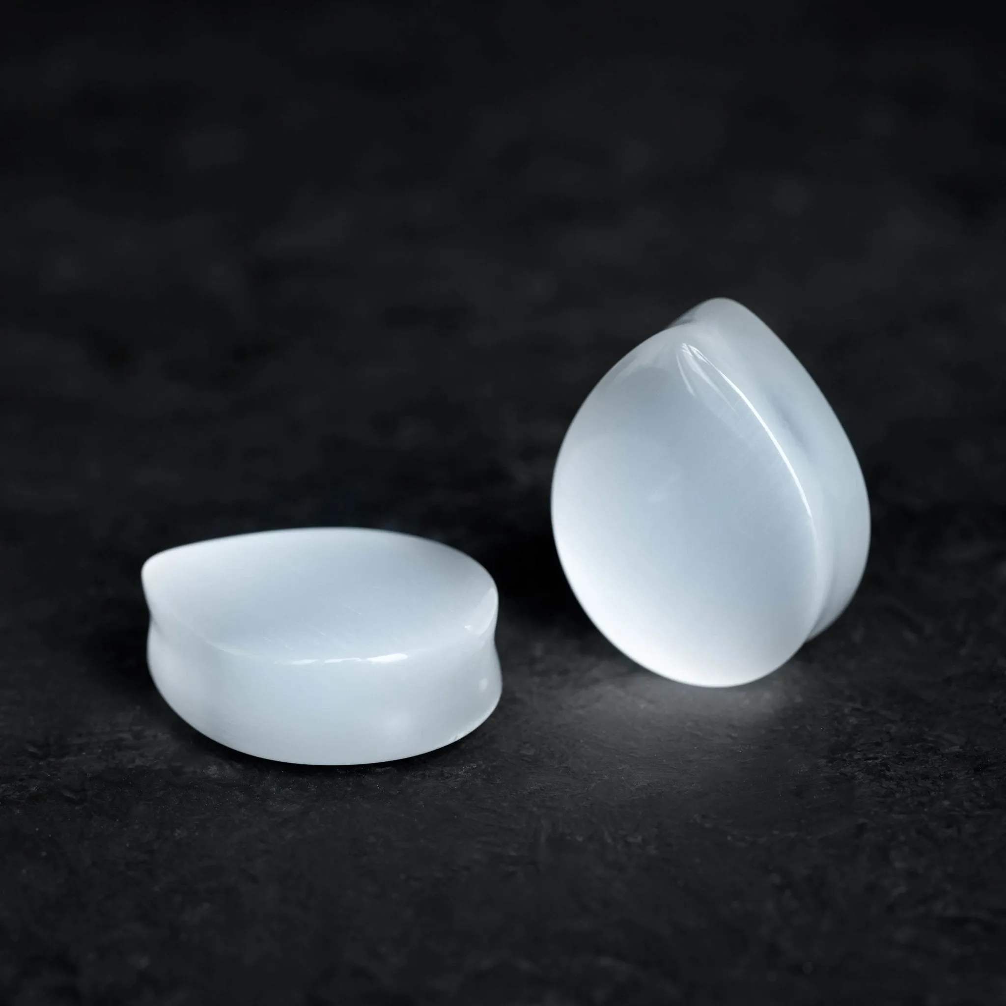 Glacier Dragon's Eye Teardrop Plugs