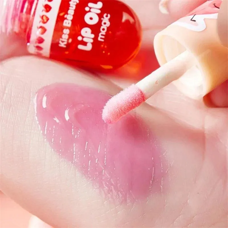 Peachy Lip Gloss: Hydrating Oil for Soft, Long-Lasting Lips