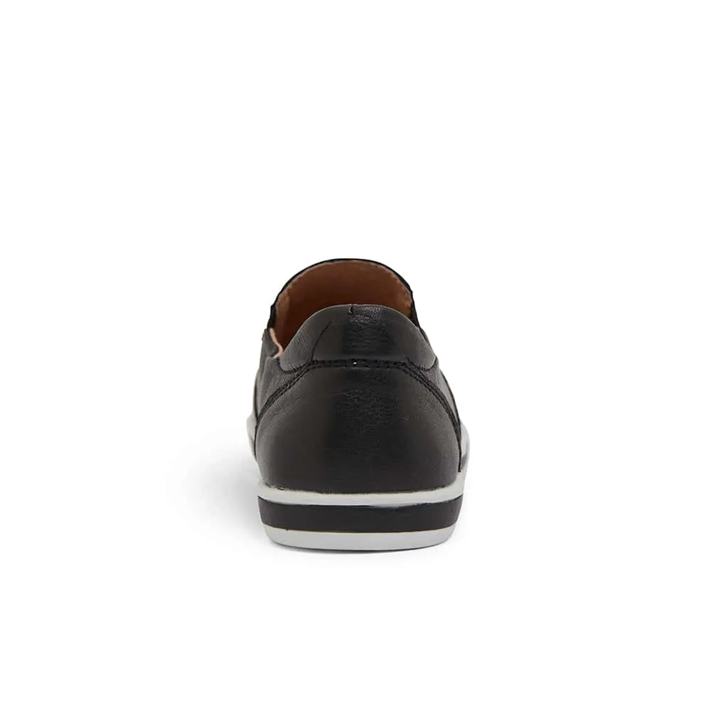 Wise Sneaker in Black Leather